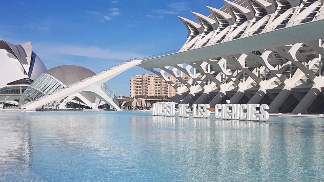 Apartamento Cerca De La Ciudad De Las Ciencias 瓦伦西亚 外观 照片