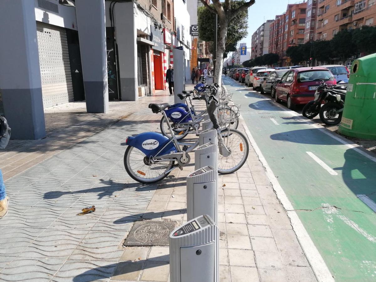 Apartamento Cerca De La Ciudad De Las Ciencias 瓦伦西亚 外观 照片